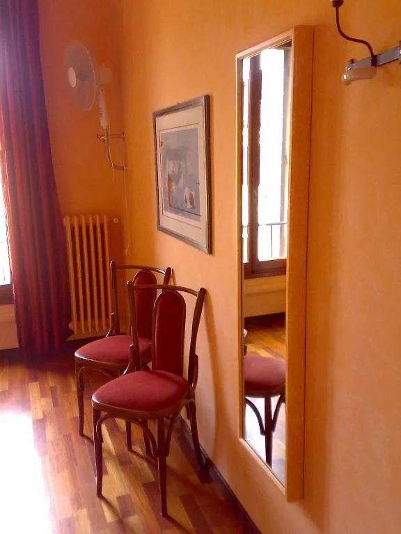 Cadoro Hotel Venice Guest house